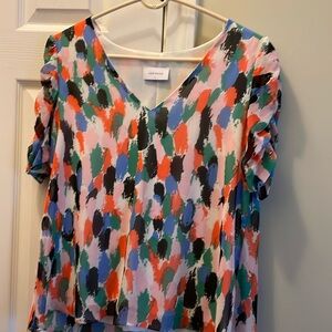 Brushstroke pattered Adrienne blouse. Size Small. Gathered short sleeves.